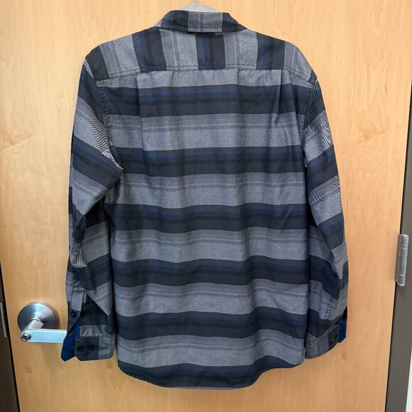 Eddie Bauer Striped Button-Up Shirt Black Gray Blue Size Medium - Picture 3 of 5